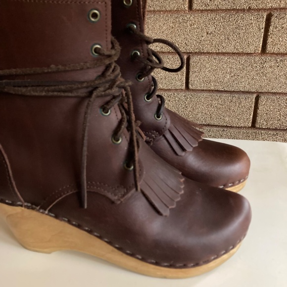 No. 6 Deep Malbec Lace up W/Kiltie Clog Boots Women’s Size 38 Beautiful! - Picture 10 of 12